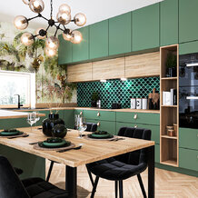 smaragdová kuchyňa s jedálňou